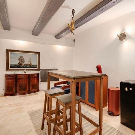 Rent Big Room With Breakfast Free In Old City Nancy Exterior photo