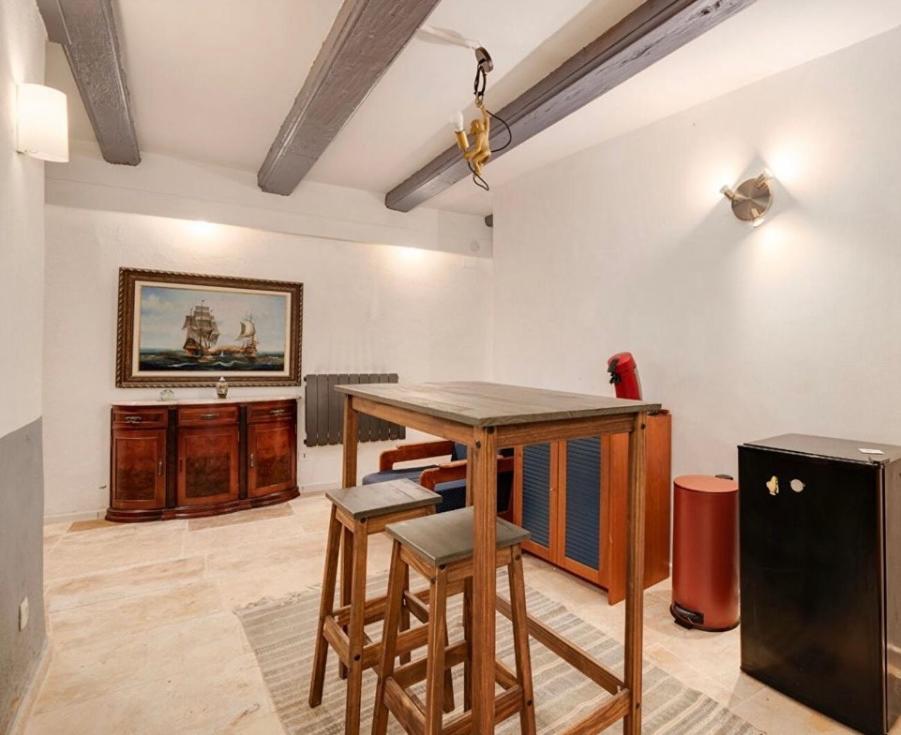 Rent Big Room With Breakfast Free In Old City Nancy Exterior photo