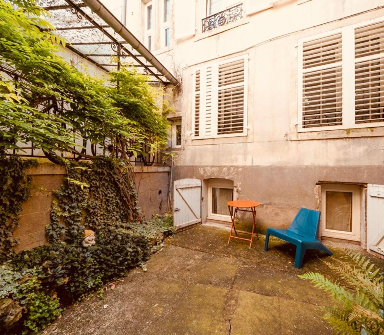 Rent Big Room With Breakfast Free In Old City Nancy Exterior photo