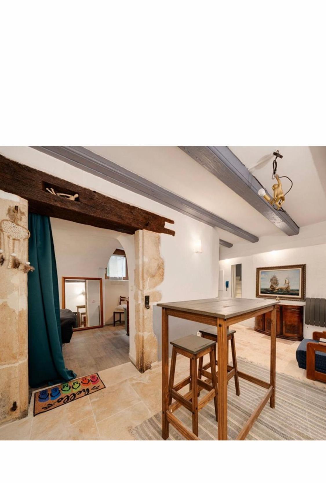 Rent Big Room With Breakfast Free In Old City Nancy Exterior photo